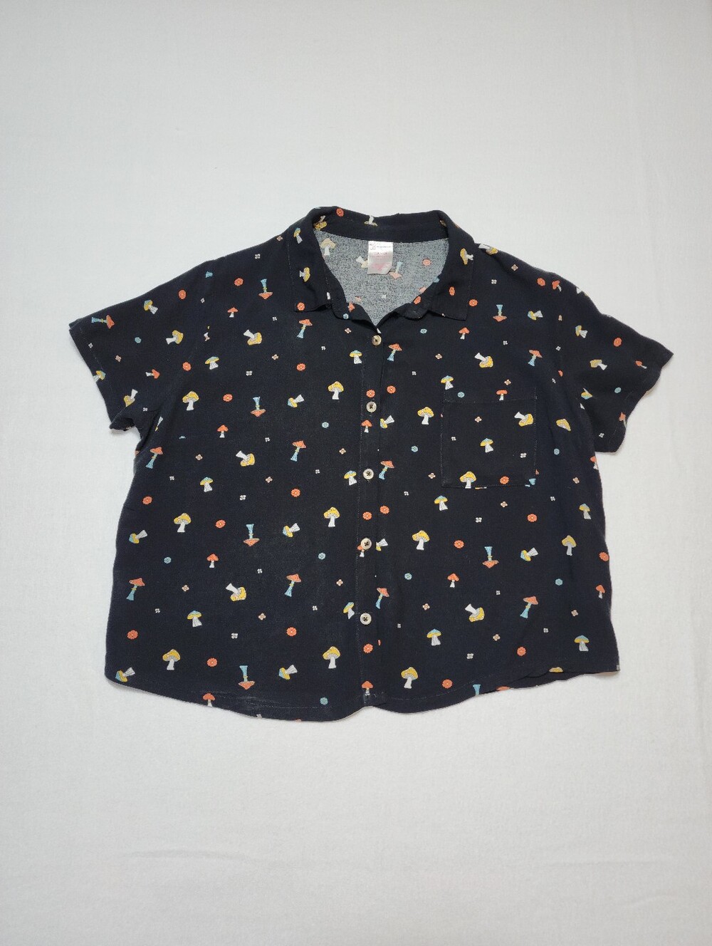 No Boundaries Mushroom Print Button Front Shirt Black Cottagecore L